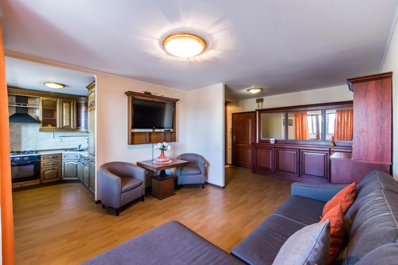 Two-Room Apartments On Maidan Nezavisimosti 基輔 外观 照片
